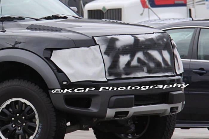 2013 Ford Raptor SVT F-150 Spy Shot 4