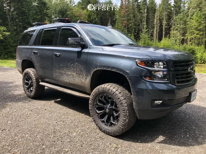 2020 Tahoe 6" Lift on 35s
