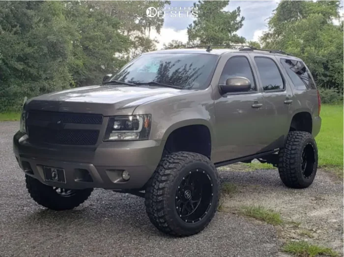 2011 7" Lift Tahoe on 35 Tires